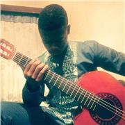 Ceux qui aiment marcher en rangs sur une musique : ce ne peut être que par erreur qu'ils ont reçu un cerveau, une moelle épinière leur suffirait amplement. Voyons ensemble que la musique a beaucoup de qualités.. Je donne des cours de Musique et d'initiat