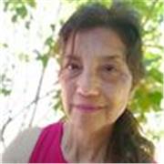 Prof. de Quimica imparte clases a alumnos de Nivel Secundario