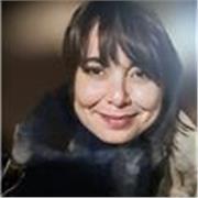 iSoy diplomada en Magisterio, especialidades: Infantil, Primaria y Lengua extranjera (inglés).