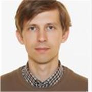 Esperto di tecnologia offre lezioni di Elettronica, AI e Informatica online , con focus su progetti pratici .