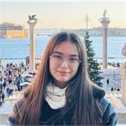 Studentessa con certificazione C1 e due soggiorni studio in Irlanda offre ripetizioni di inglese