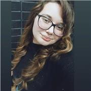 Laureanda in scienze dell'educazione impartisce l'attività di doposcuola per le scuole elementari e medie