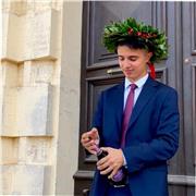 Laureato informatica impartisce lezioni di programmazione e studio informatica