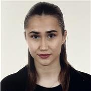 Estudiante universitaria cursando un grado de estudios ingleses. Es por eso que me gustaría ayudar a otras personas con el idioma.