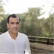 Soy formador y coach con más de 25 años de experiencia acompañando a directivos, mandos intermedios en desarrollar sus habilidades