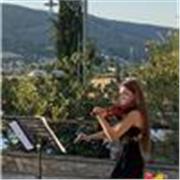 Laureata al Conservatorio, ho esperienza con bambini e ragazzi, offro lezioni di violino per principianti e non solo. Le mie lezioni sono personalizz