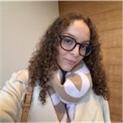 sono Giulia e sono una studentessa al quarto anno di medicina in inglese