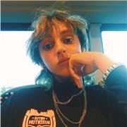 Lycéenne en première BFI. Je peux aider à l'italien et l'espagnol (langues maternelles), histoire-géo, svt, français, anglais