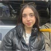 Soy Inés una chica de 19 años dispuesta a dar clases de apoyo a chicos de primaria o de la ESO de cualquier materia 