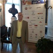 Insegnante Madrelingua spagnola offre traduzioni e ripetizioni. Con esperienza provata in istituti educativi in Italia e al estero. Posso dare lezioni in persona e anche online.
Sono disposto a ricevere proposte