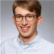 Prof de lycée ayant réalisé deux années de classe préparatoire aux écoles de commerce