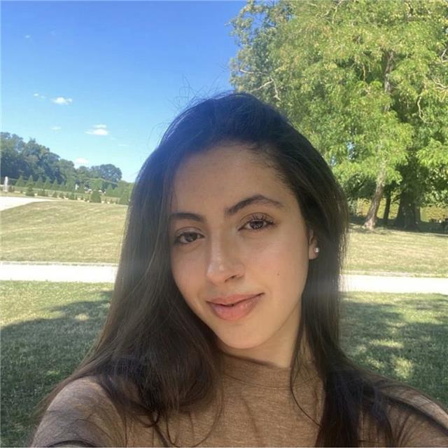 Inès