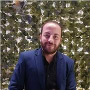 دروس مصممة لمن يرغم تعلم اللغة العربية او تحسين الاداء فيها او متابعة المناهج الدراسية الخاصك باللغة العربية