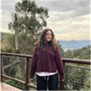 Estudiante de universidad de un doble grado de trabajo social y sociología con bachillerato de ciencias. Clases de Eso o infantil 