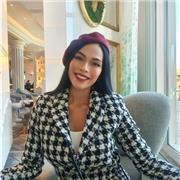 Ciao sono Michelle lingua madre spagnolo , insegnare è la mia passione , con molta pazienza e dedizione sarei felicissima di aiutarti . Scrivimi