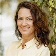 Develop your communication skills with a strengths-based expert for adults and professionals онлайн