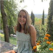 Ragazza bilingue offre lezioni e traduzioni di inglese per tutti i livelli