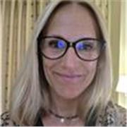 Profesora de lengua castellana y literatura española para niños y adultos.