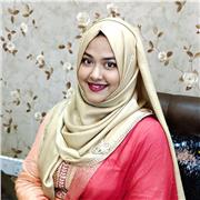 English instructor and educator, offering specialized lessons in Economics, Mathematics, and English for diverse learners.