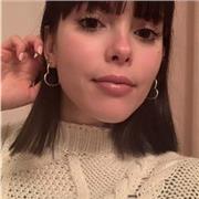 laureata in scienze internazionali e diplomatiche offre ripetizioni