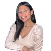 Initiation à la musique pour enfants, professeure avec 12 ans d’expérience, master en conseil scolaire et musicothérapie en cours.