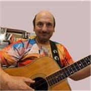 Un prof d'expérience en guitare, basse et chant.