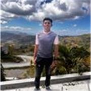  soy un latinoamericano nacido en el idioma español, puedo ayudarte a comunicarte de una manera fluida y comoda.