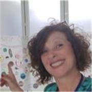 Soy coach, certificada por Asesco. Coaching para Pequeños Héroes es mi proyecto de emprendimiento. Acompaño a niños, niñas y jóvenes para ayudarles a encontrar su pasión y misión, conectarlas con sus valores y desarrollar una actitud proactiva y enfocada 