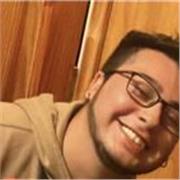 Alumno universitario ayuda con clases de matematicas basicas para alumnos en la tarde via online