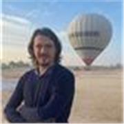 Insegnante con esperienza di ricercatore universitario in Italia e all'estero disponibile per aiuto compiti