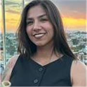 Maestra de clases en español para principiantes, practica online