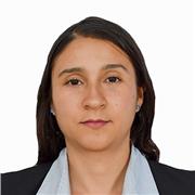 Licenciada en español y lenguas extranjeras: inglés-francés