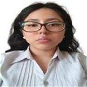 Profesora de informática imparte clases a niños de todas las edades
