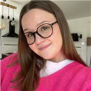 Étudiante donne des cours à domicile pour progresser en toute simplicité !
