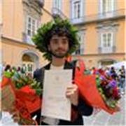 Laureato in Lingue e culture comparate (inglese e cinese) presso l’Universià degli studi di Napoli L’Orientale, e specializzando in scienze linguistiche applicate presso l’Univeristà Cattolica di Milano, offre ripetizioni in lingua inglese e lingua cinese