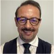 Docente e formatore in business & management impartisce lezioni private a nuove e future figure in ambito aziendale