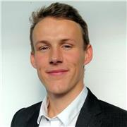 Bonjour, 
Je m'appelle Thomas, j'ai 27 ans et je donne des cours de Maths, Français et Anglais.
Au plaisir d'échanger avec vous !