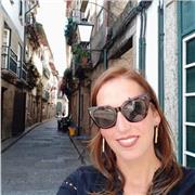 Profesora de Historia y Geografía e Historia del arte imparte clases en todos los niveles de secundaria y bachillerato