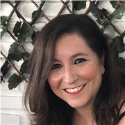 Profesora con Máster de educación se ofrece para dar clases de Idiomas, Lengua Castellana, Ciencias Sociales y Ciencias Naturales