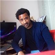 Product Designer helping UX/UI/Product designers build job-ready portfolios and industry skills