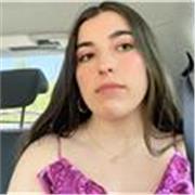 Soy una estudiante de publicidad, me gustan mucho los idiomas. el año pasado me saqué el b1 de francés y hace dos el c1 de inglés