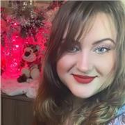 Offro lezioni di inglese, ho il mio programma e scrivo libri. Mi piace lavorare con bambini di tutte le età. Abito vicino Asola, sono con macchina allora Posso venire da parte vostra