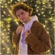 Studente in ingegneria Informatica impartisce lezione di Inglese (e matematica)