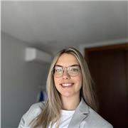 Profesora titulada en Comunicación Audiovisual, he trabajado en RTVE y Got Talent. Estoy dispuesta a enseñar materias de la ESO.