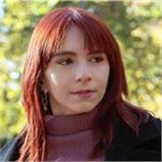 Studentessa universitaria offre lezioni private di lingua italiana per studenti internazionali