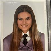 Soy graduada en psicología y actualmente estoy cursando un Máster, soy una persona a la que le encantan los niños