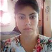 Profesora de matemáticas imparte clases en todos los niveles