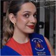 Profesora titulada en Biología y Master en Biomateriales