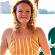 I am an English teacher in the United States who would love to teach anyone who needs help with the English language! I have experience with grades 1-8!