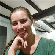 Bilingual tutor strong in sciences and literature offering lessons to students of all ages